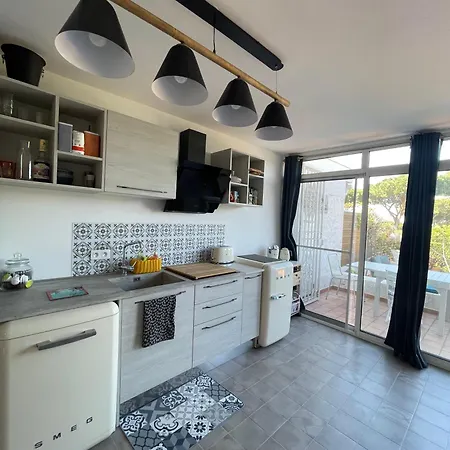 De Charme En Bord De Holiday home *
